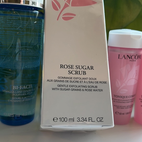 Lancôme Rose sugar scrub bundle - Picture 2 of 9